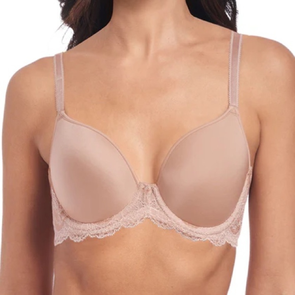 NWT Wacoal Lace Affair Contour Bra